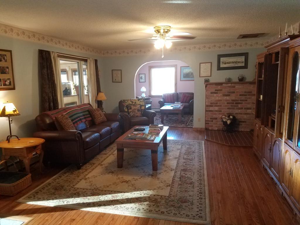 Denali Touch Of Wilderness B&B ฮีลี ภายนอก รูปภาพ