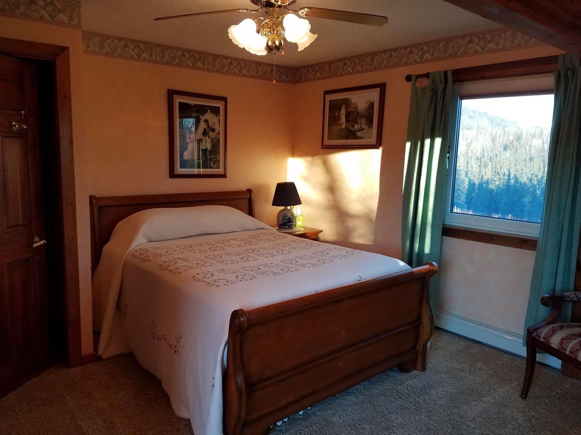 Denali Touch Of Wilderness B&B ฮีลี ภายนอก รูปภาพ
