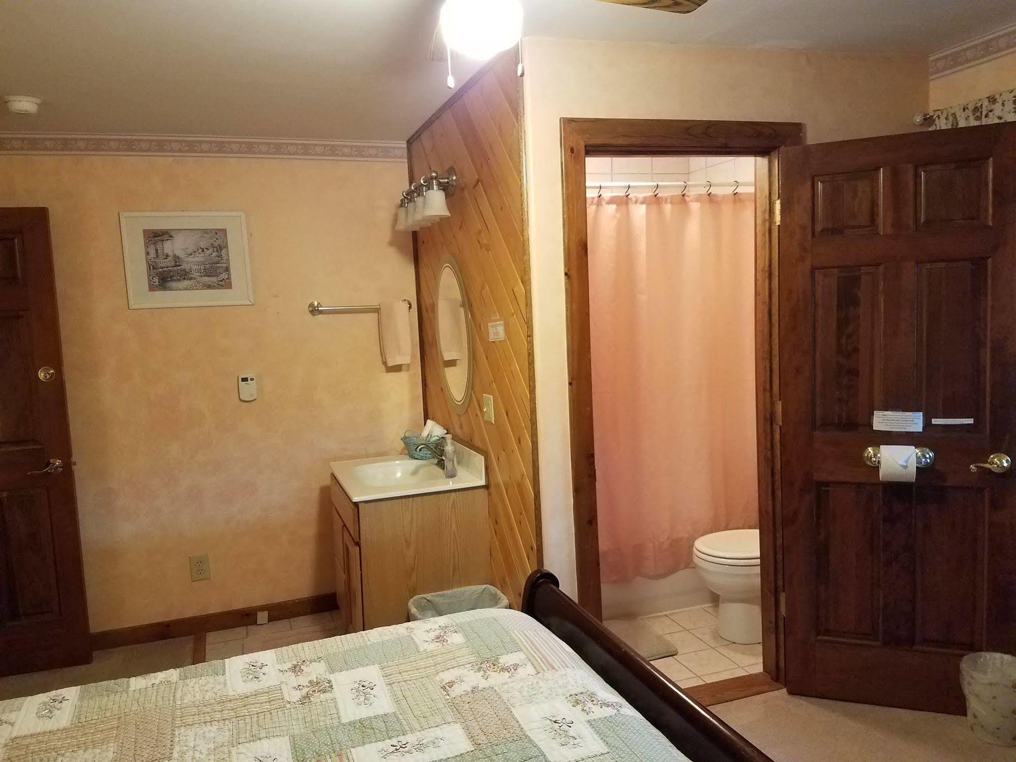 Denali Touch Of Wilderness B&B ฮีลี ภายนอก รูปภาพ