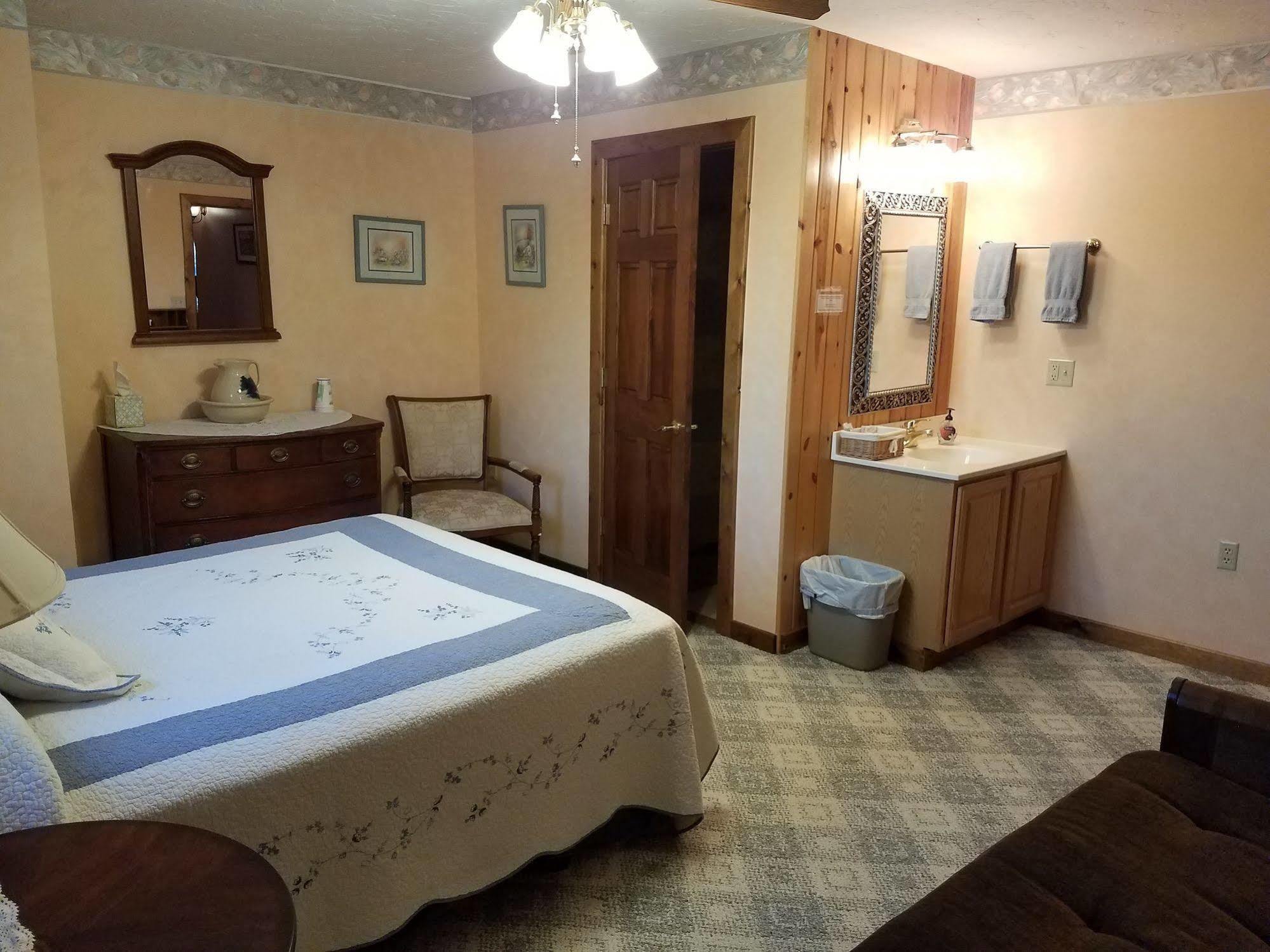Denali Touch Of Wilderness B&B ฮีลี ภายนอก รูปภาพ